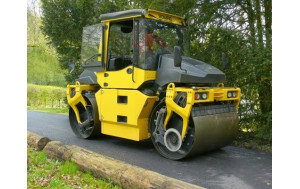 Bomag BW 154 AP-4 Tandem Vibratory Roller Parts Catalog Manual Download PDF